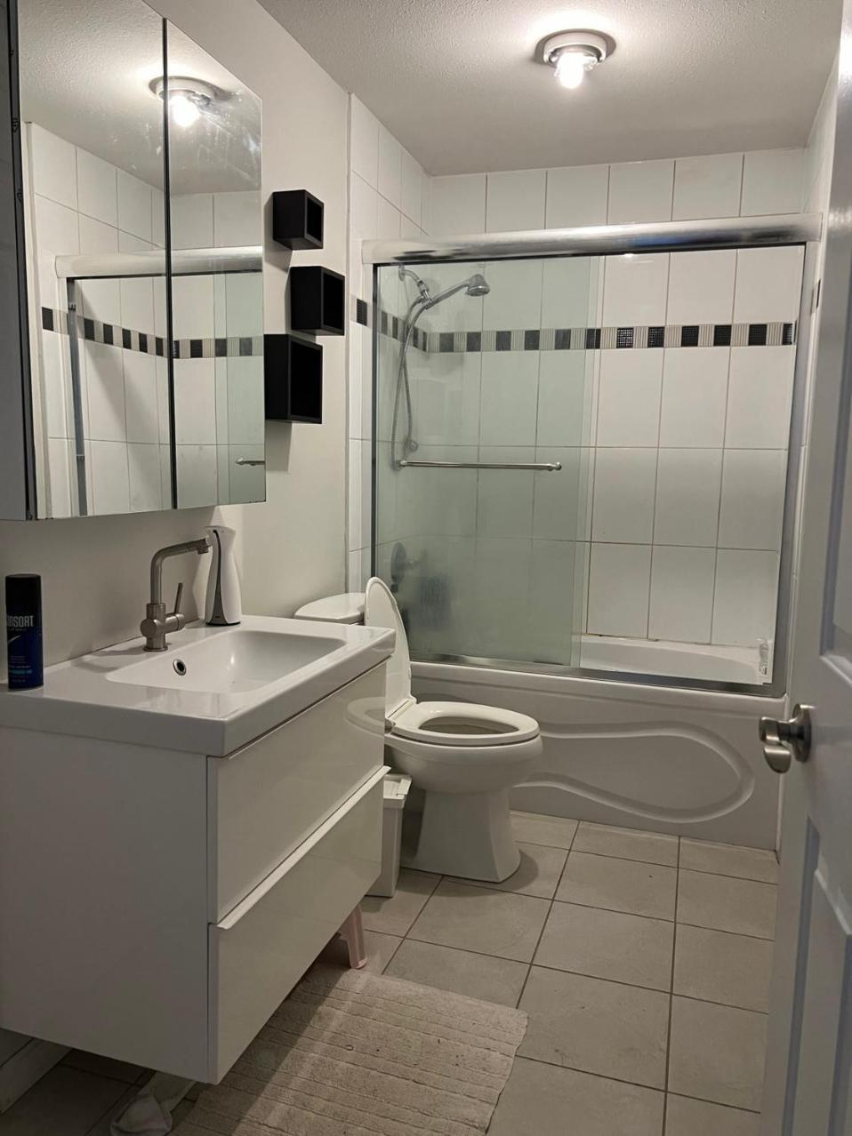 Airport Cozy Room 舒适小屋 Vancouver, Richmond,Near Yvr Exteriér fotografie